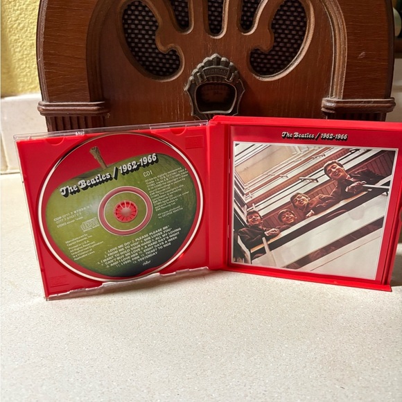 CD Set/2 The Beatles 1962-1966 Red and 1967-1970 Blue 1993 Release 4 CDs - Picture 8 of 9